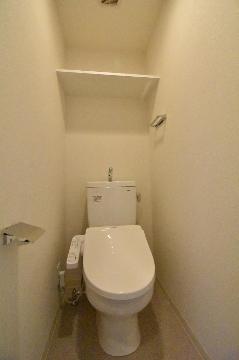 プレサンス丸の内アドブルのトイレ写真