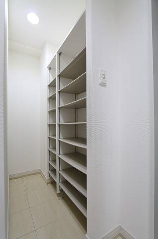 その他　たくさんの靴が収納できます