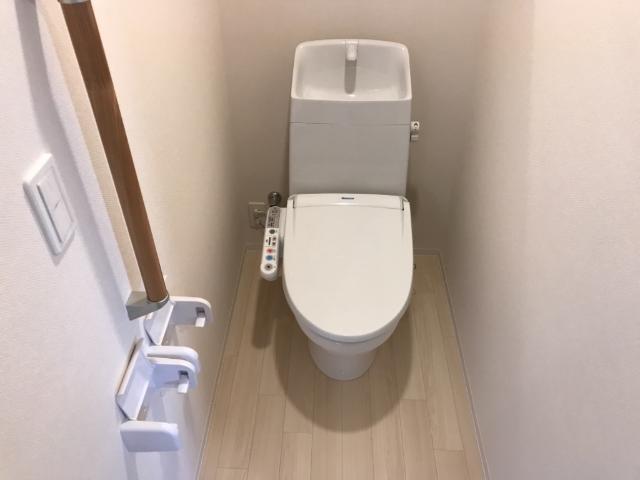 トイレ　シャワー付トイレ
