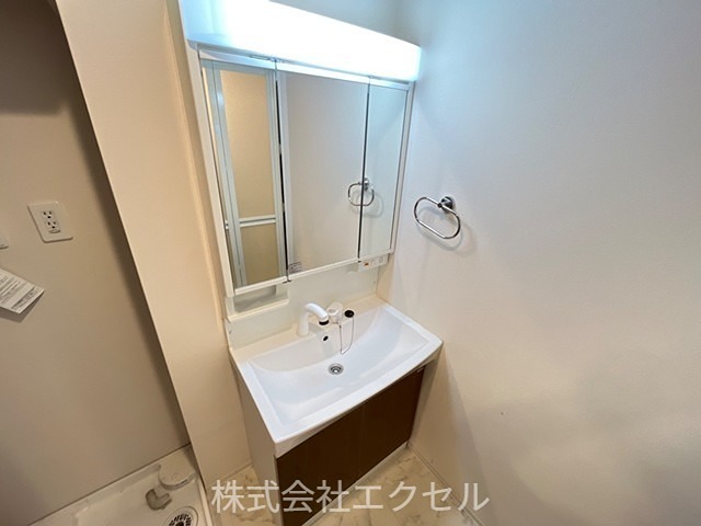 洗面設備　独立洗面台です。