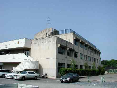 中学校　入間市立西武中学校（中学校）まで821m