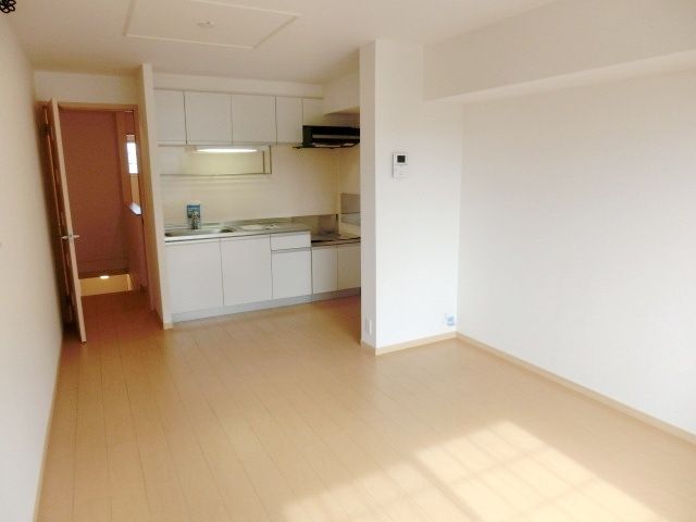 カレント・レジデンスの居間写真