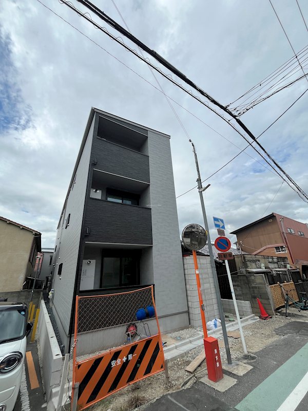 シャンタラム吹田の外観写真