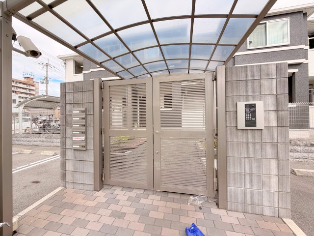 エントランス　綺麗なエントランスです。