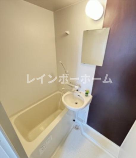 バス・シャワールーム　※別部屋参考写真