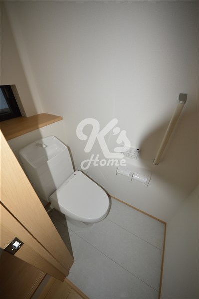 明石市魚住町西岡part6戸建てのトイレ写真