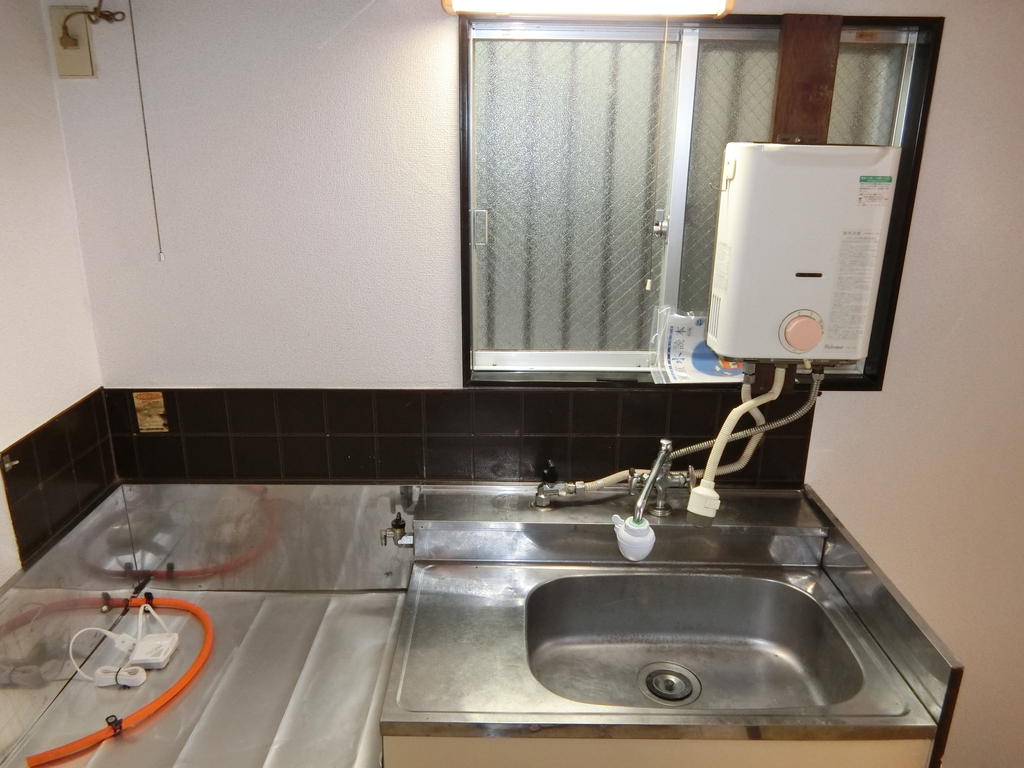 その他設備　湯沸器