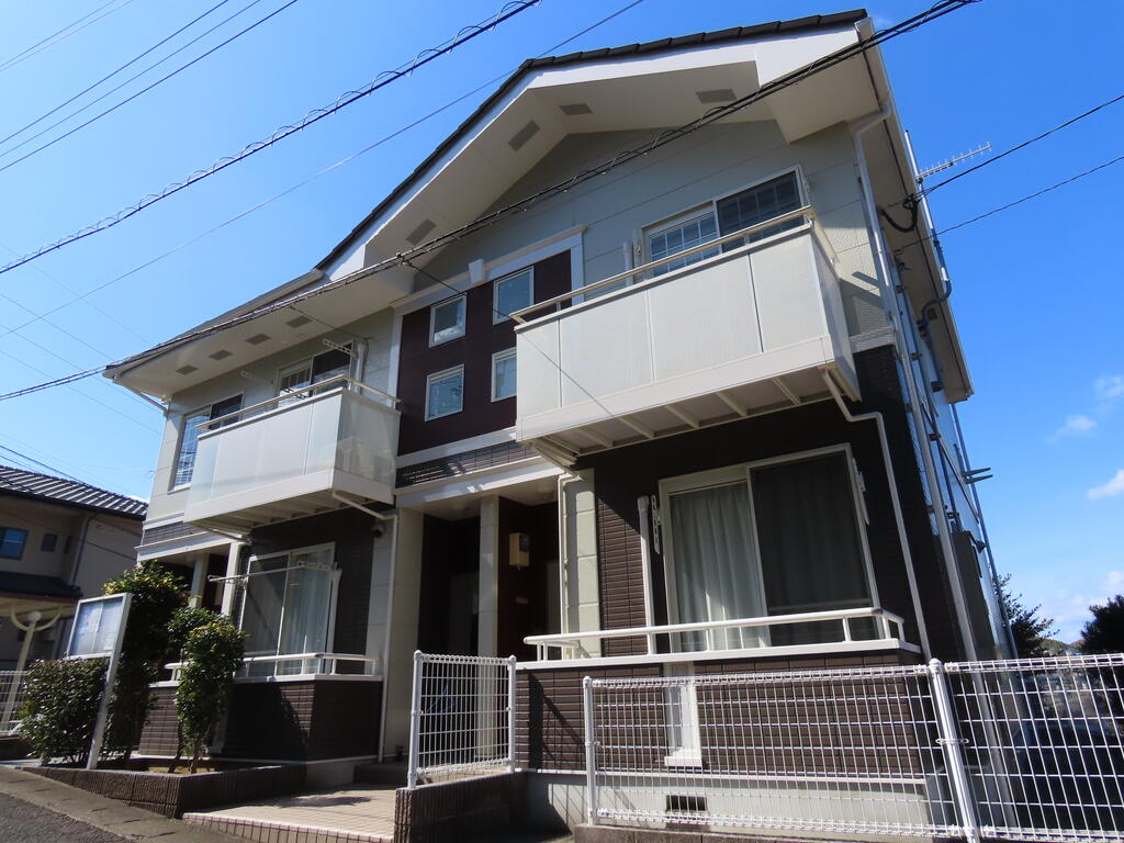 建物外観　日当たりの良い外観。