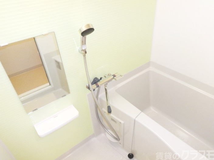 バス・シャワールーム　お風呂とトイレは別なんです♪ゆっくりどうぞ♪