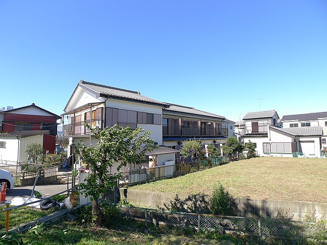 【メゾン小田の建物外観】