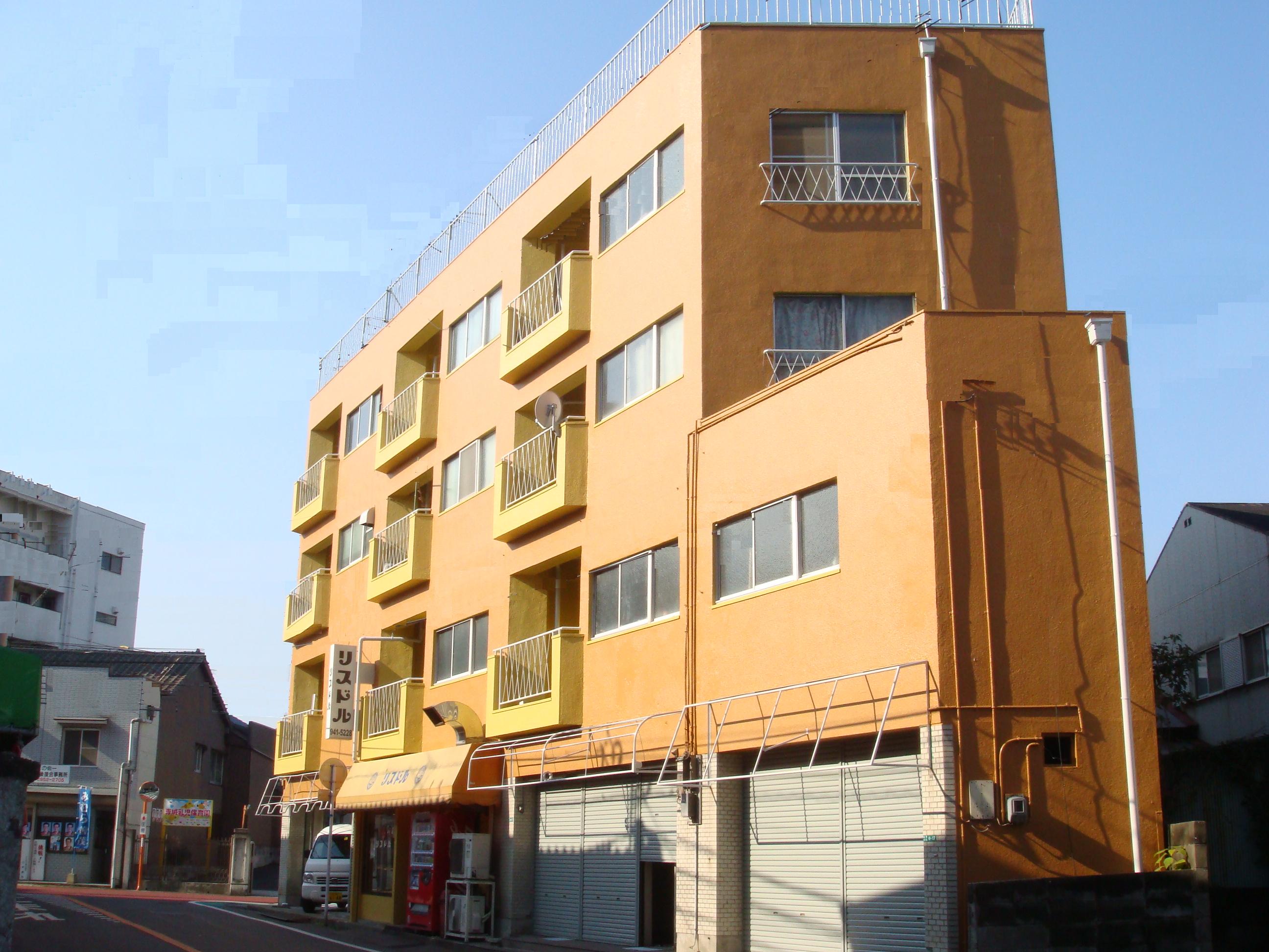 北九州市小倉南区城野のマンションの建物外観
