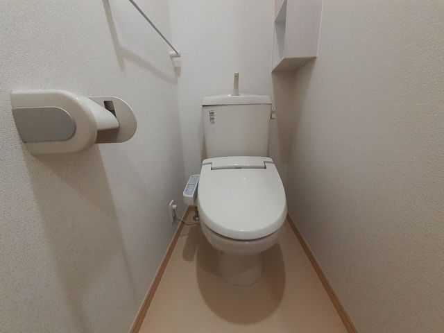 【多賀城市浮島のアパートのトイレ】