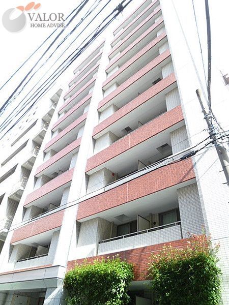 横浜市神奈川区鶴屋町のマンションの建物外観