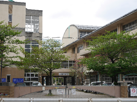 小学校　【北九州市立小倉中央小学校】（小学校）まで485m