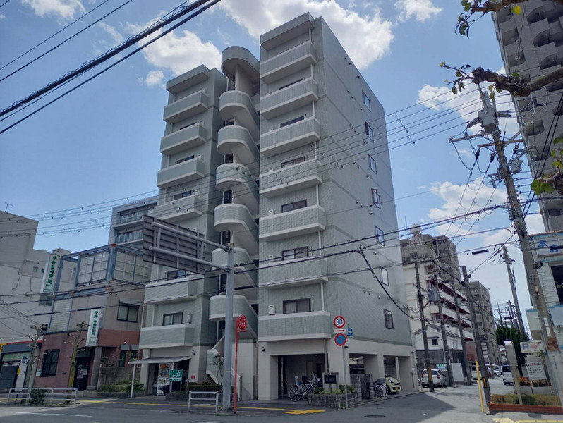 【マンション優雅IIIの建物外観】