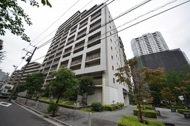 【品川区東品川のマンションの建物外観】