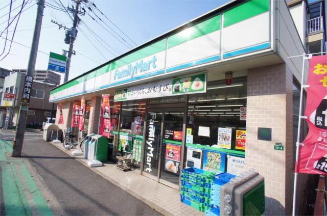 コンビニ　ファミリーマート JR和白駅前店（コンビニ）まで600m