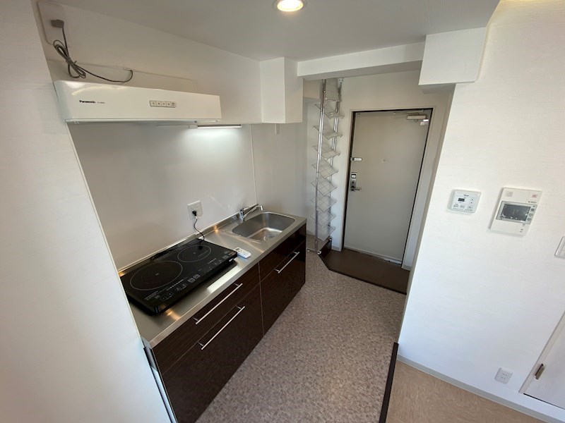 玄関　※同物件別号室参考写真