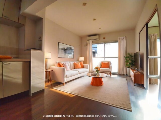 居室・リビング　画像は実際の写真にＣＧ加工（家具や調度品の削除や合成）を加え