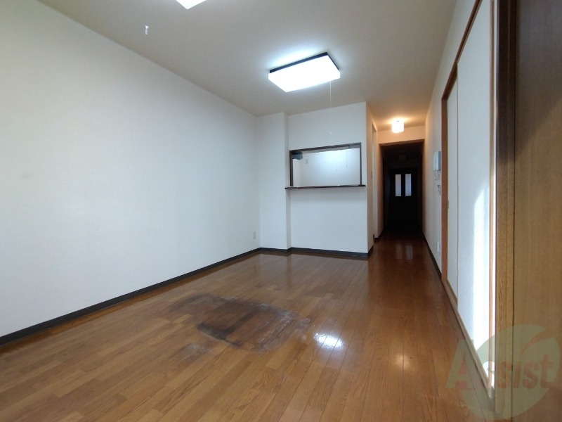 居室・リビング　広くてキレイなお部屋が広がっていて、充実した生活が送れそう。