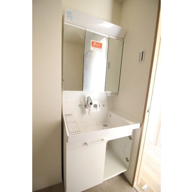 洗面設備　工事中