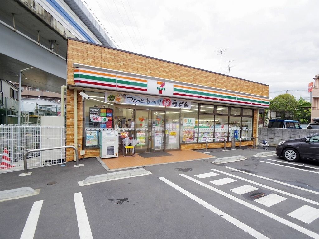 コンビニ　セブンイレブン葛飾柴又4丁目店（コンビニ）まで440m