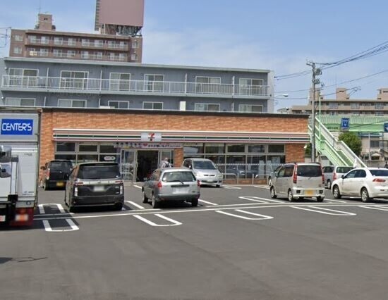 コンビニ　セブンイレブン札幌菊水9条店（コンビニ）まで158m