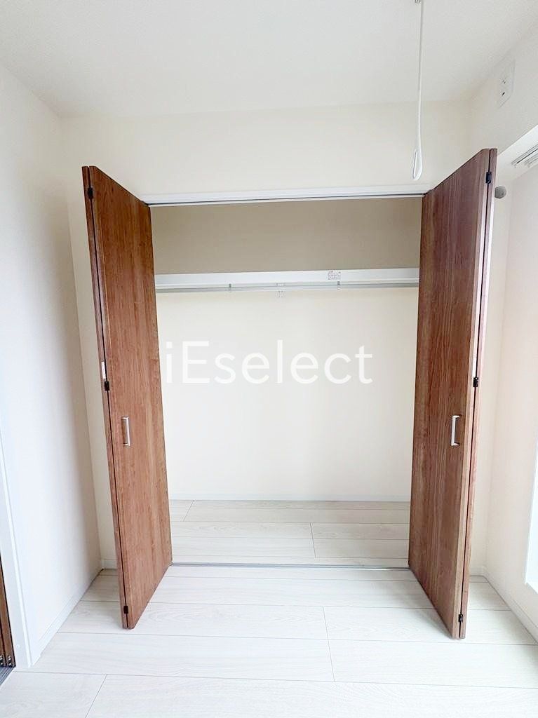 収納　洋服もかけられるクローゼット♪