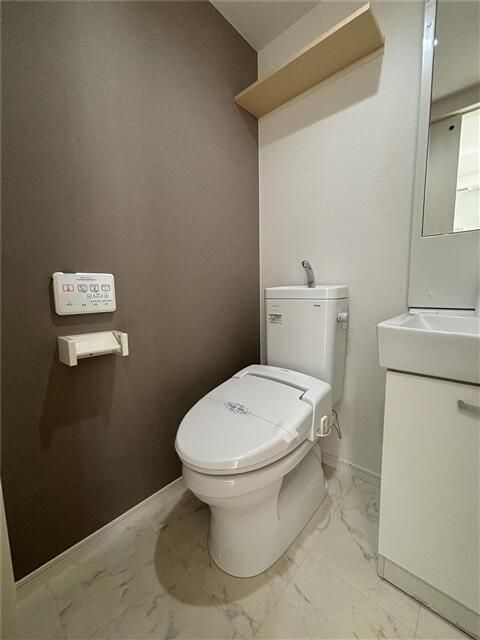 トイレ　別部屋参考