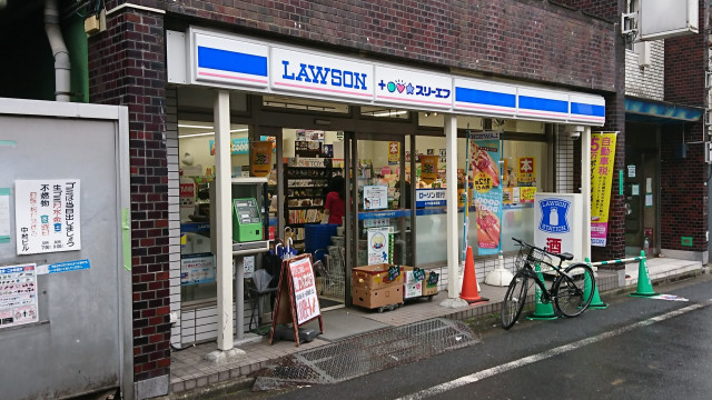 コンビニ　ローソンスリーエフ北池袋駅前店（コンビニ）まで130m