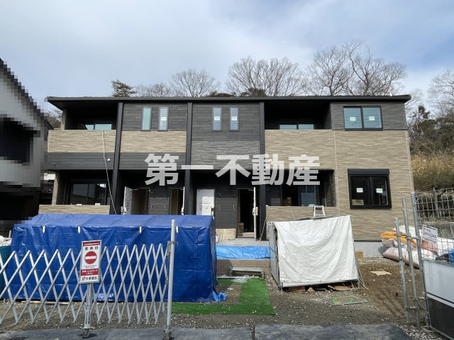 建物外観　建築中