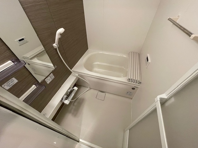 バス・シャワールーム　同施工会社参考画像