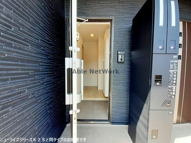 玄関　同タイプ部屋参照