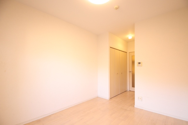 居室・リビング　※別室の参考写真の為、現況優先です。