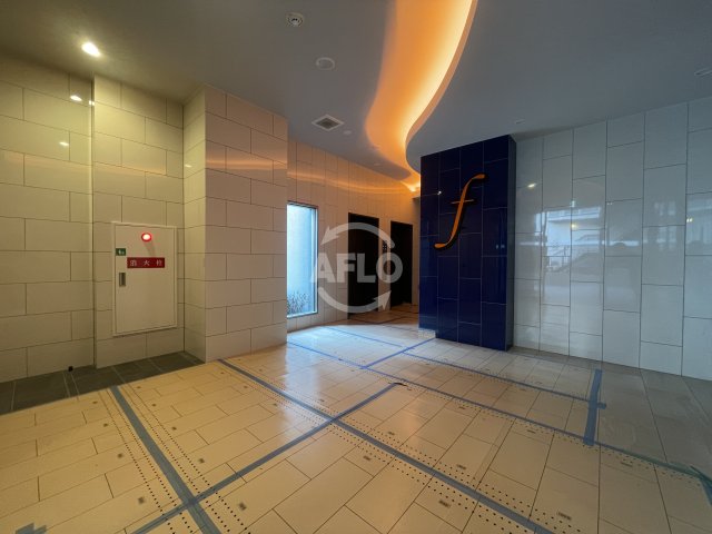 ロビー　セレニテフラン新大阪　ロビー