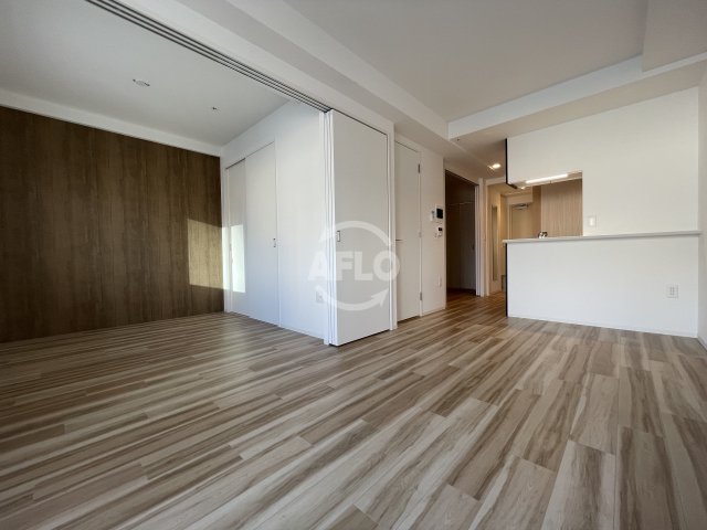 居室・リビング　セレニテフラン新大阪　リビング