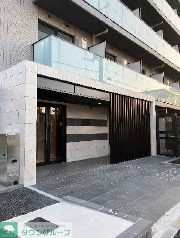 エントランス　エントランス