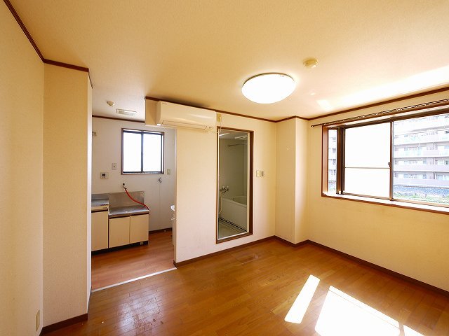 居室・リビング　居間です