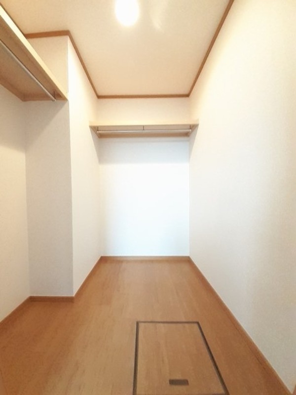 収納　図面と現状に相違がある場合には現状を優先