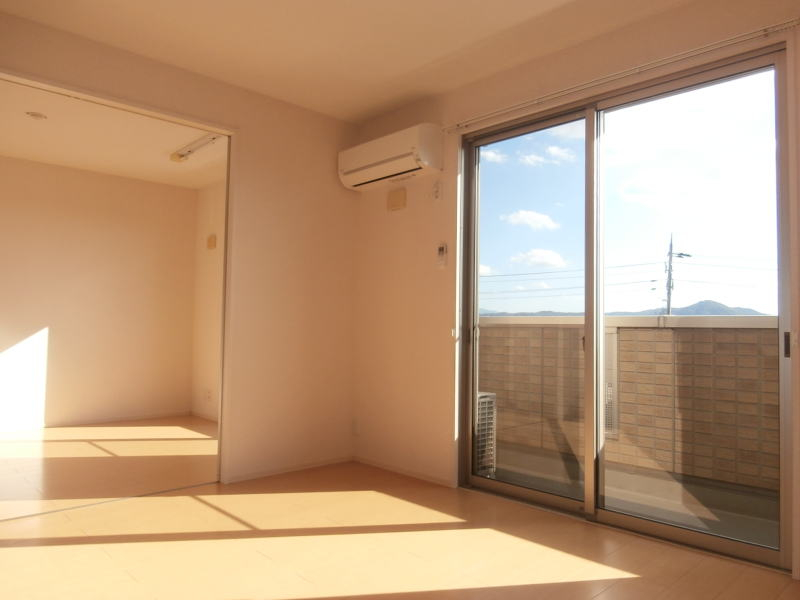 居室・リビング　同仕様