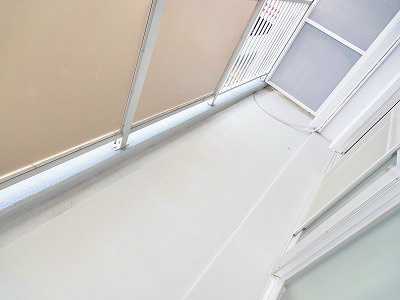 バルコニー　大きなベランダになります。