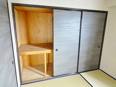 収納　大きな押入れになります。