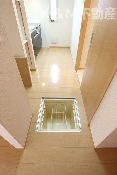 玄関　落ち着いた玄関です