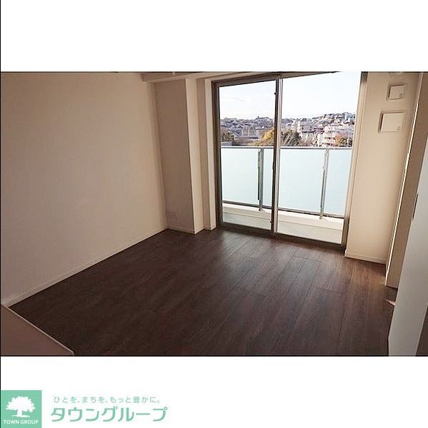 居室・リビング　同建物内参考写真