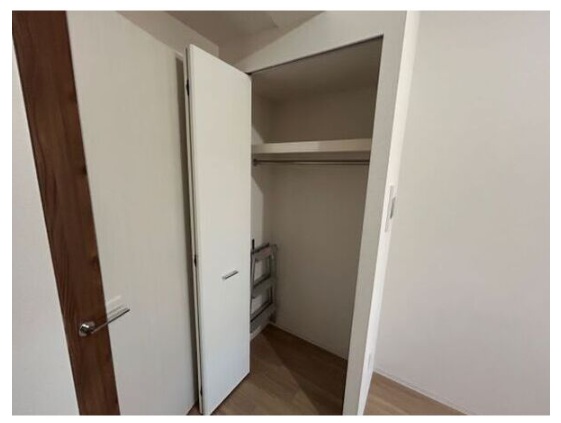 収納　セレニテ梅田北アリエ壱番館