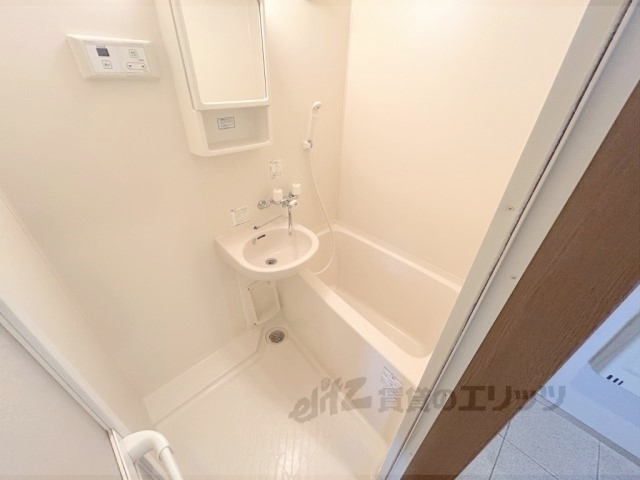 バス・シャワールーム　ユニットバス