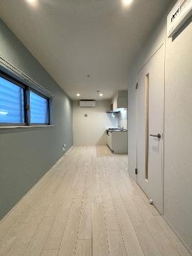 居室・リビング　室内