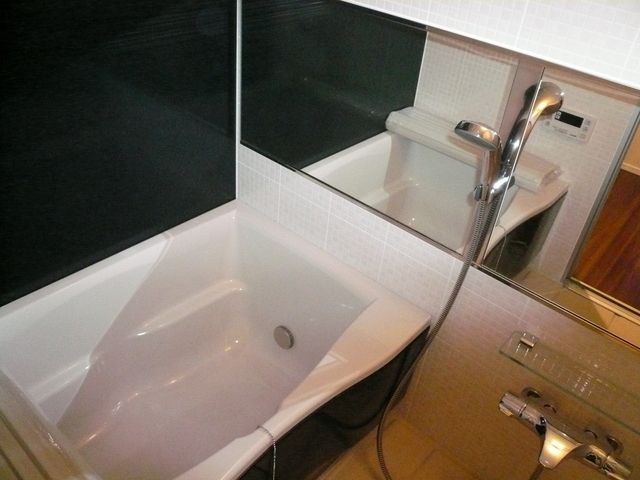 バス・シャワールーム　☆ゆったりとしたお風呂☆