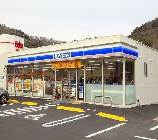 コンビニ　ローソン　安芸高田吉田店（コンビニ）まで350m