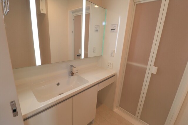 洗面設備　洗髪洗面化粧台